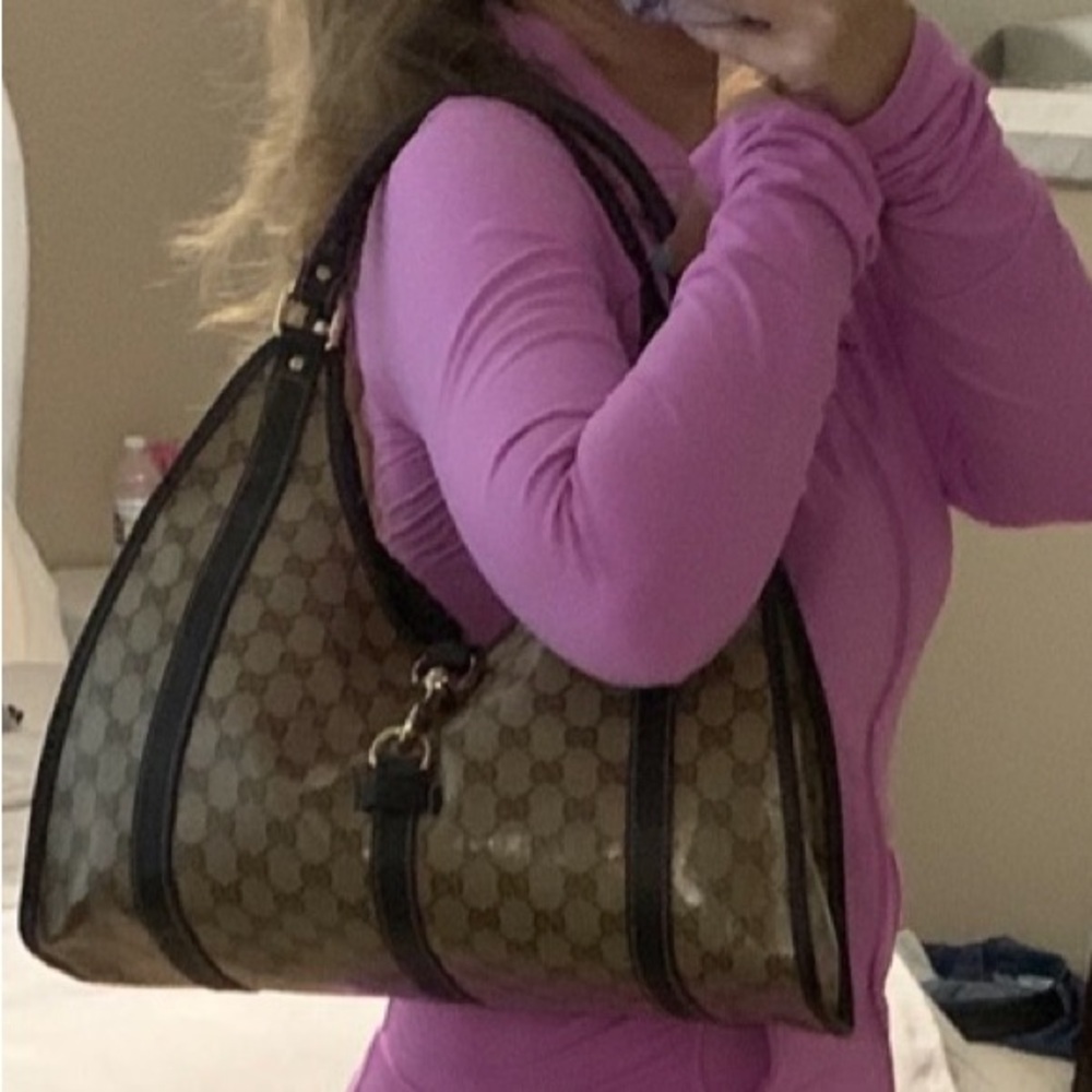 Gucci Medium Horsebit Hobo Bag in GG Crystal Monogram Canvas 😍 - Picture 12 of 13